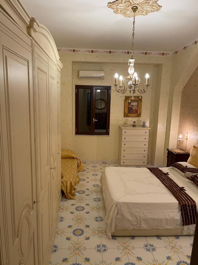 Al Centro Storico Home เนเปิลส์ ภายนอก รูปภาพ